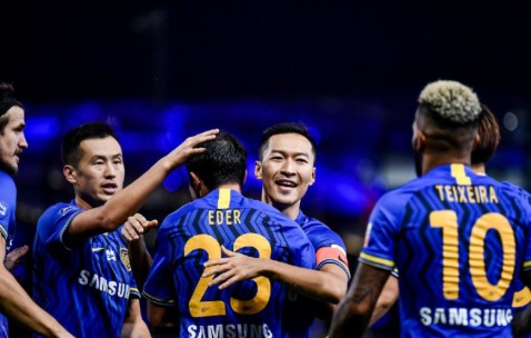 NG SPORTS- 洞庭山猫队守住胜果胶东雄鲨队，击剑大师赛上演裁判判罚引热议！回归即成焦点