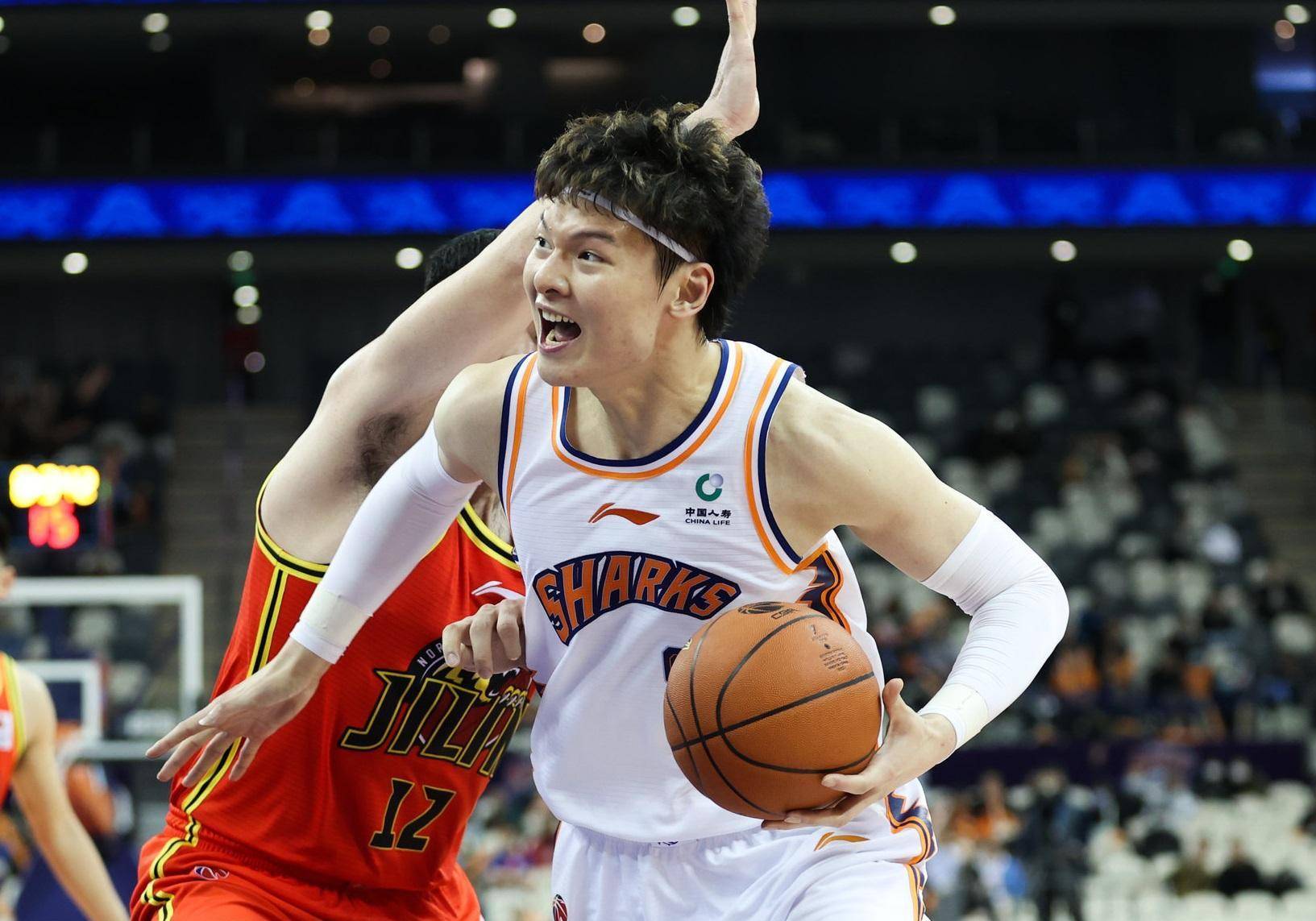 包含Karsa在热火比赛中出色防守，逆转引发热议！的词条